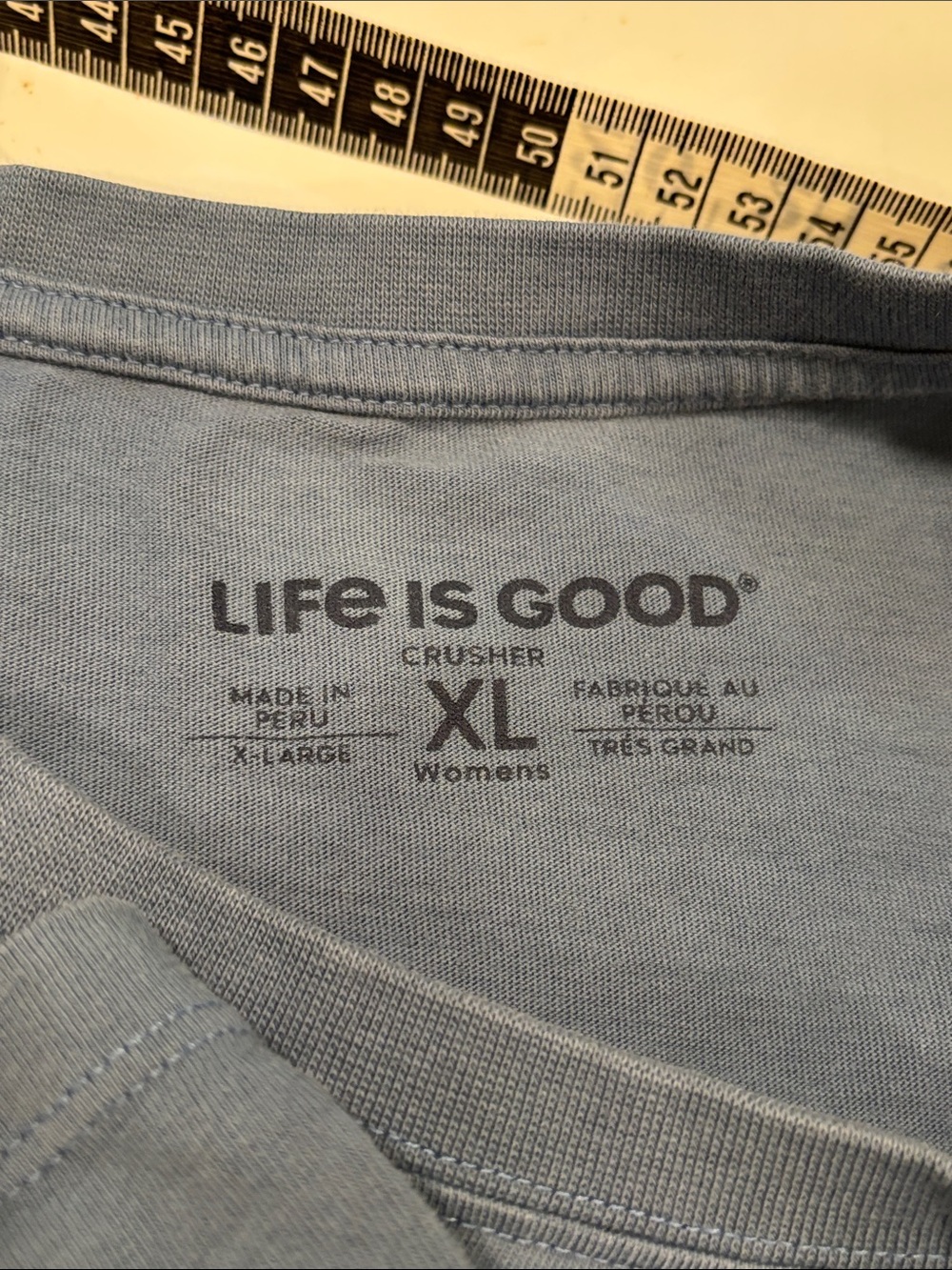 Life Is Good Short-Sleeve Cropped Tee in Dusty Blue with Sun over Waves Graphic - Picture 4 of 7